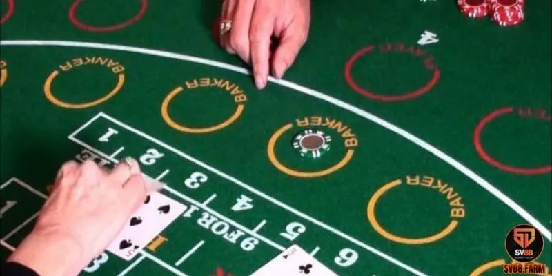 Baccarat - Game Bài Trực Tuyến Hấp Dẫn Tại Live Casino SV88 Cách thức tính điểm của từng quân bài trong game Baccarat